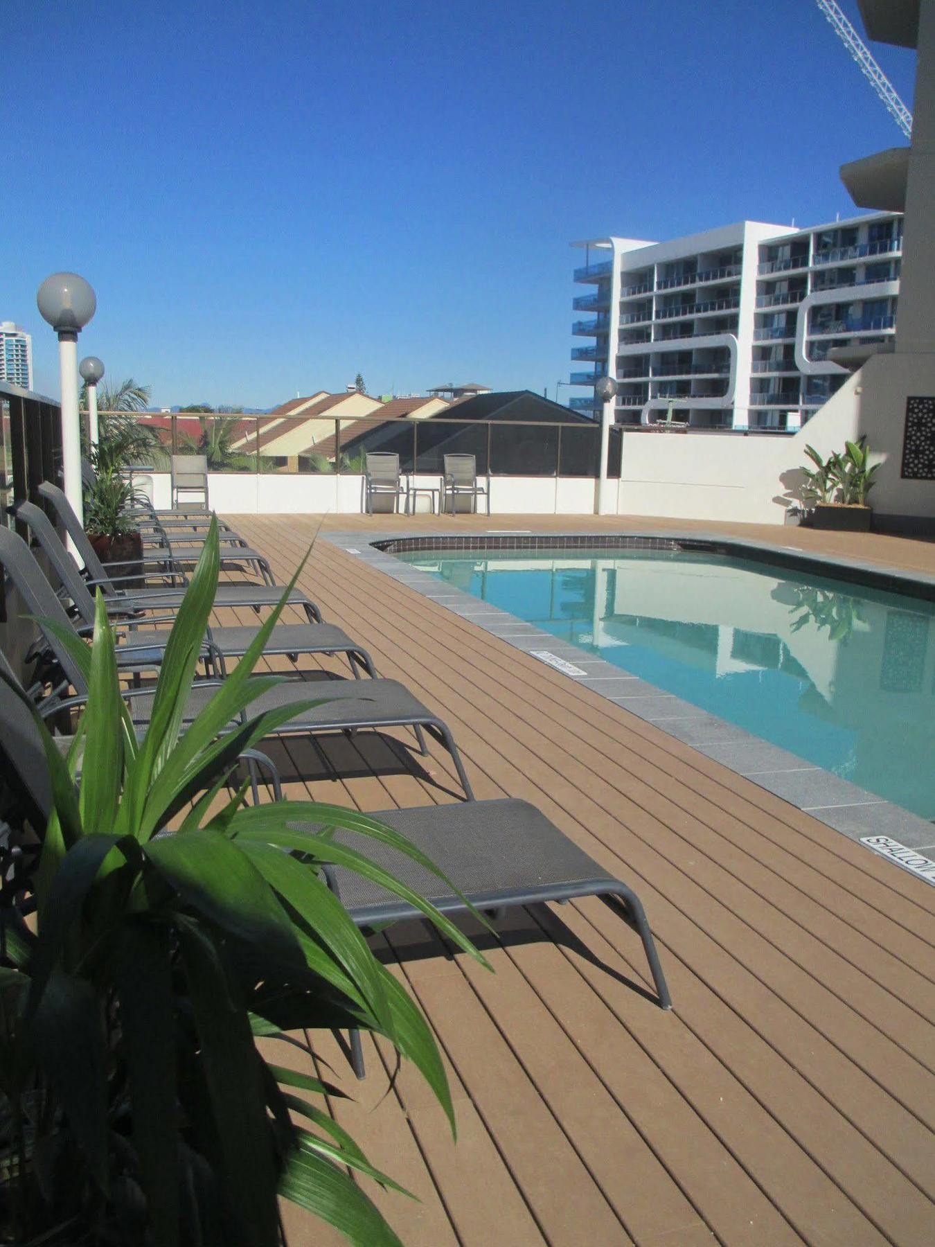 Sandy Point Beach Resort Gold Coast Ngoại thất bức ảnh